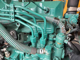 2014-volvo-ec60c-1455879-47352915