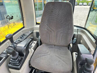 2014-volvo-ec60c-1455879-47352925