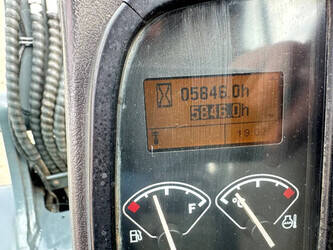 2014-volvo-ec60c-1455879-47352926