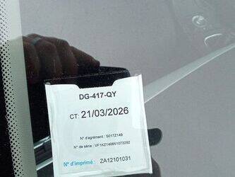 2014-renault-megane-1455536-47367661