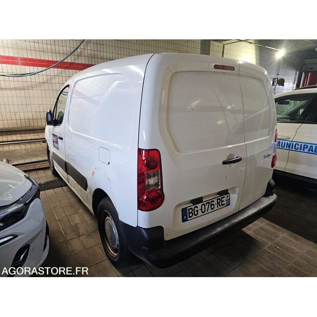 2011 سيتروين BERLINGO-47367693