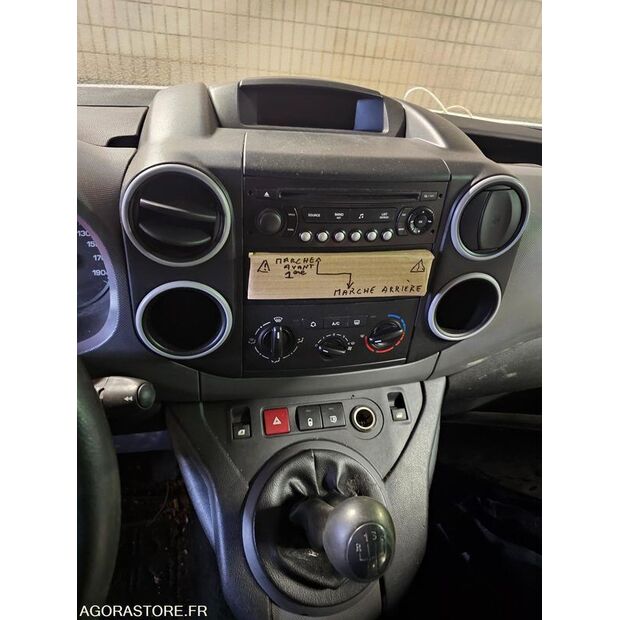 2011 سيتروين BERLINGO-47367708
