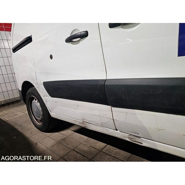 2011 سيتروين BERLINGO-47367742