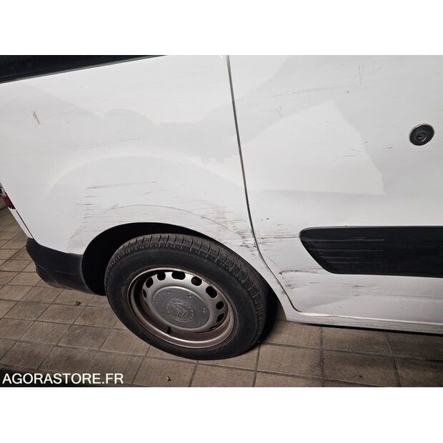 2011 سيتروين BERLINGO-47367750