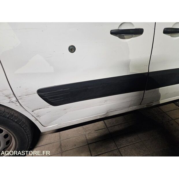 2011 سيتروين BERLINGO-47367752