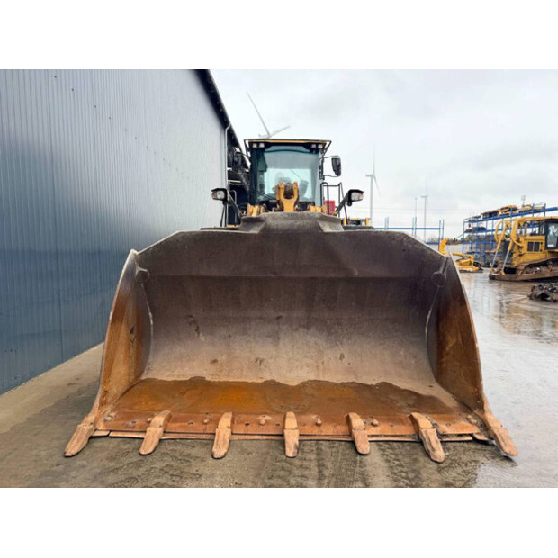 2015 Caterpillar 972M-47369500