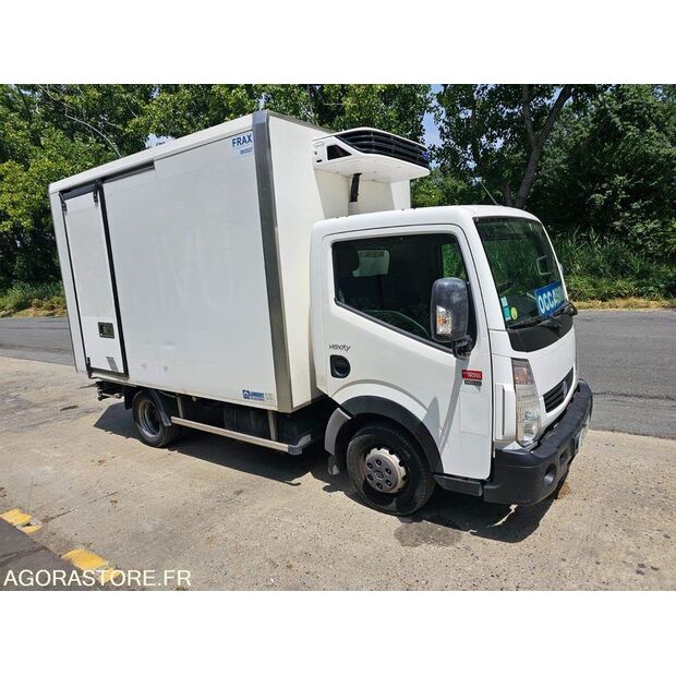 2015 Renault Maxity-47383304