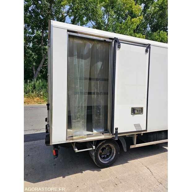 2015 Renault Maxity-47383312
