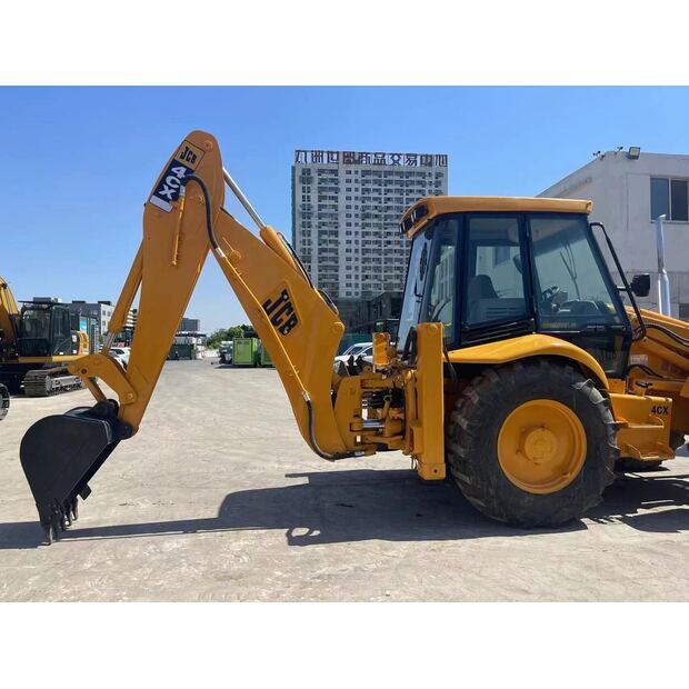 2021 JCB 4CX-47384716
