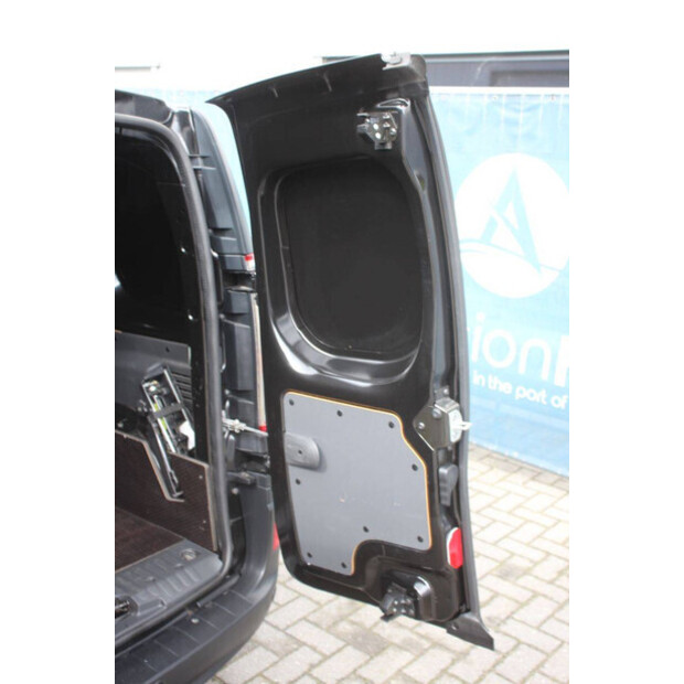 2020 Renault Kangoo-47400529
