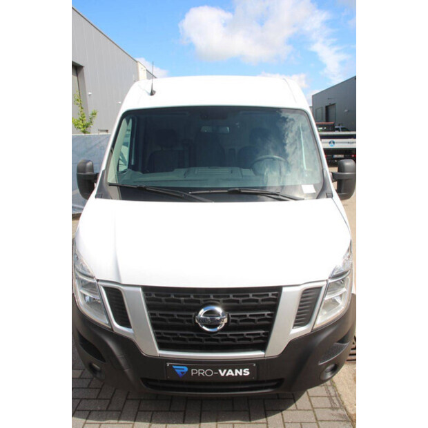 NISSAN NV400-47400567