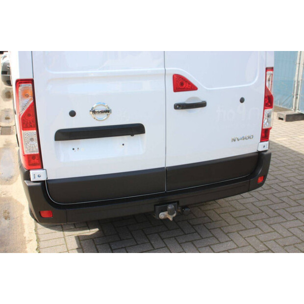 NISSAN NV400-47400574