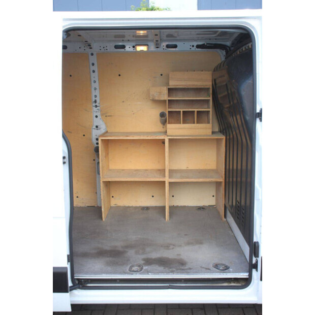 NISSAN NV400-47400584