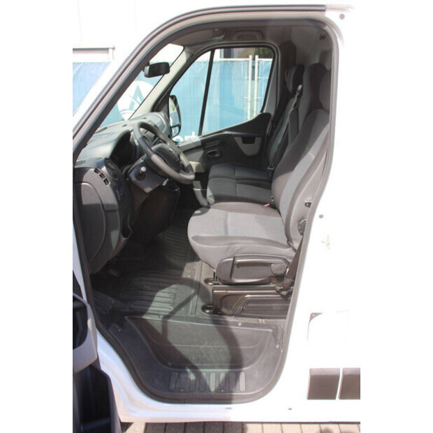 NISSAN NV400-47400589