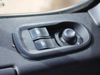 nissan-nv400-47400591