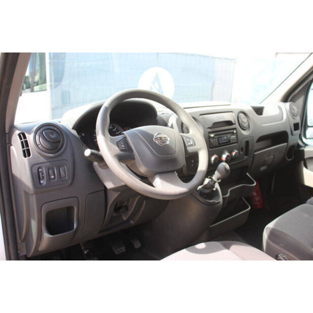 NISSAN NV400-47400594