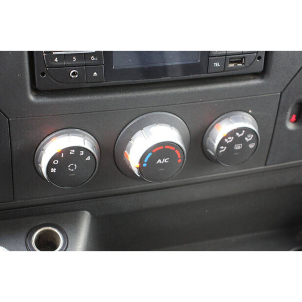 NISSAN NV400-47400601