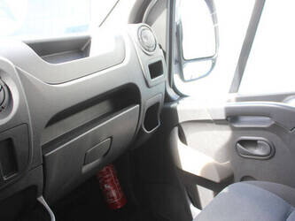 nissan-nv400-47400603