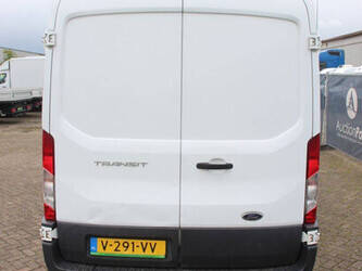 2019-ford-transit-1456169-47400732