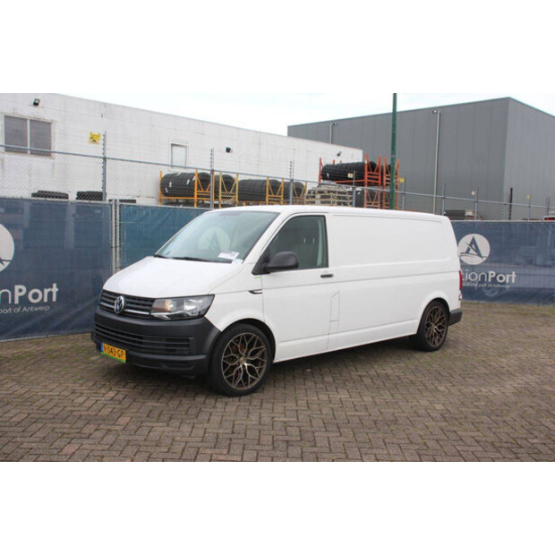 2017 Volkswagen Transporter TDI-47400878