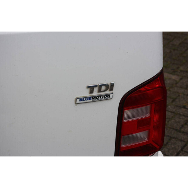 2017 Volkswagen Transporter TDI-47400885