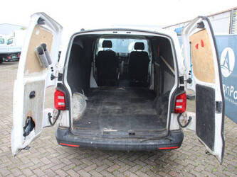 2017-volkswagen-transporter-tdi-1456172-47400886