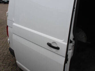 2017-volkswagen-transporter-tdi-1456172-47400894