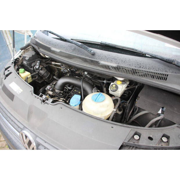 2017 Volkswagen Transporter TDI-47400896