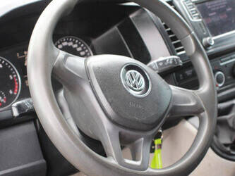2017-volkswagen-transporter-tdi-1456172-47400904