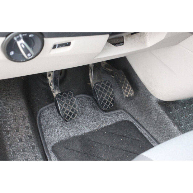 2017 Volkswagen Transporter TDI-47400905