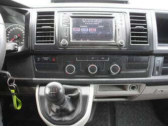 2017-volkswagen-transporter-tdi-1456172-47400909