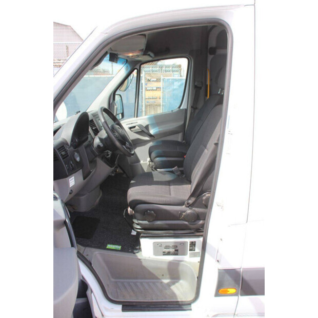 Mercedes-Benz SPRINTER-47401002