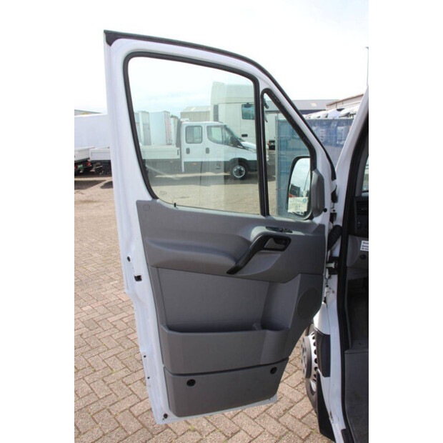 Mercedes-Benz SPRINTER-47401003