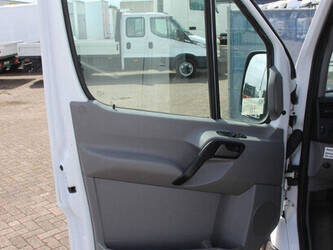 mercedes-benz-sprinter-1456174-47401003