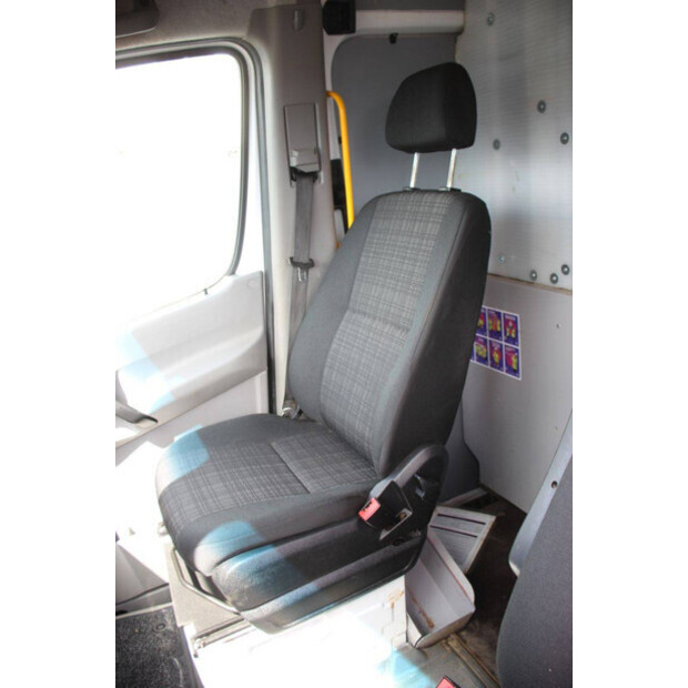 Mercedes-Benz SPRINTER-47401007