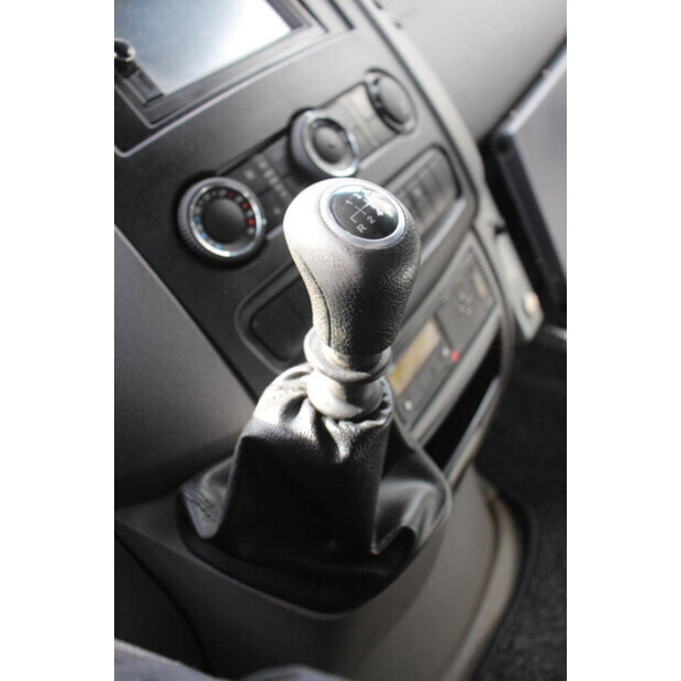 Mercedes-Benz SPRINTER-47401020
