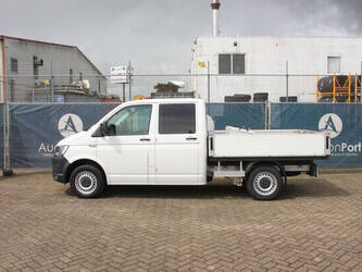 2018-volkswagen-transporter-1456175-47401024