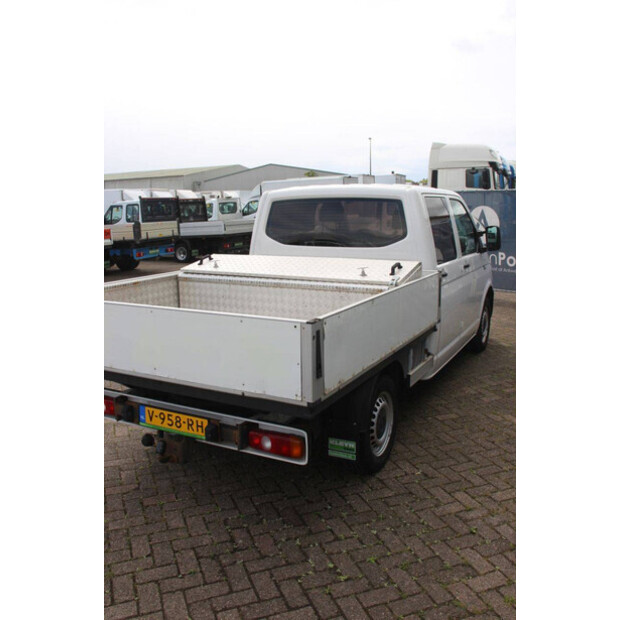 2018 Volkswagen Transporter-47401027