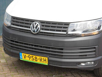 2018-volkswagen-transporter-1456175-47401031
