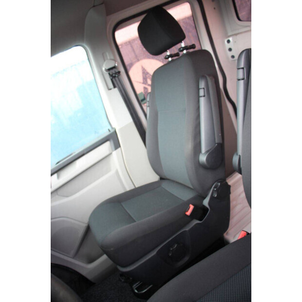 2018 Volkswagen Transporter-47401055