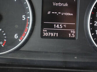 2018-volkswagen-transporter-1456175-47401058