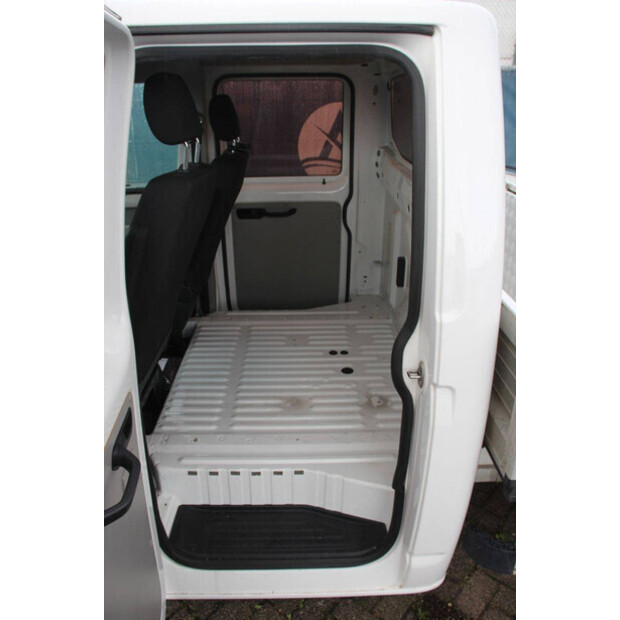 2018 Volkswagen Transporter-47401066