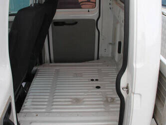 2018-volkswagen-transporter-1456175-47401066