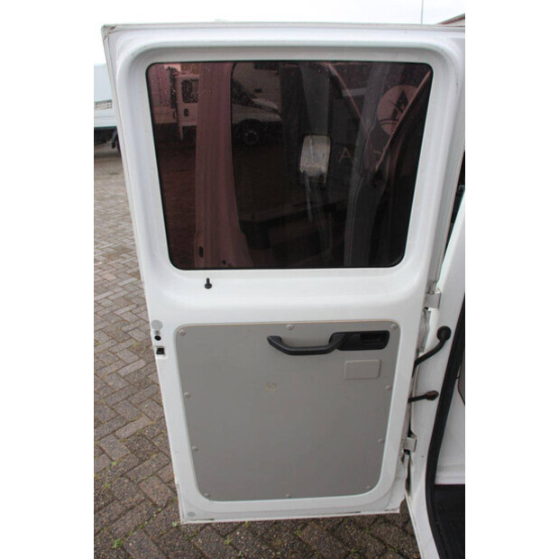 2018 Volkswagen Transporter-47401067