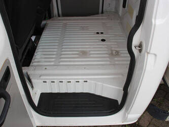 2018-volkswagen-transporter-1456175-47401068