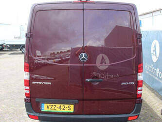 2016-mercedes-benz-sprinter-210-cdi-1456177-47401110