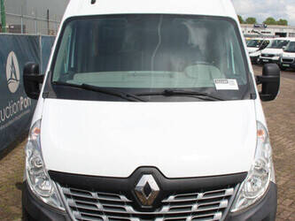 2018-renault-master-1456178-47401152