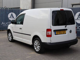 2012-volkswagen-caddy-1456182-47401345
