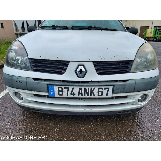 2005 Renault Clio-47415696
