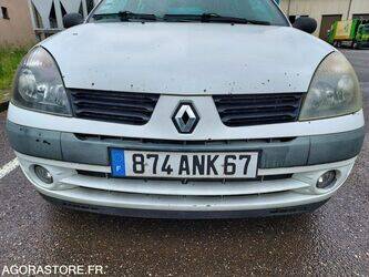 2005-renault-clio-1456279-47415696